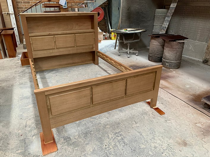 Tassie Oak Bed
