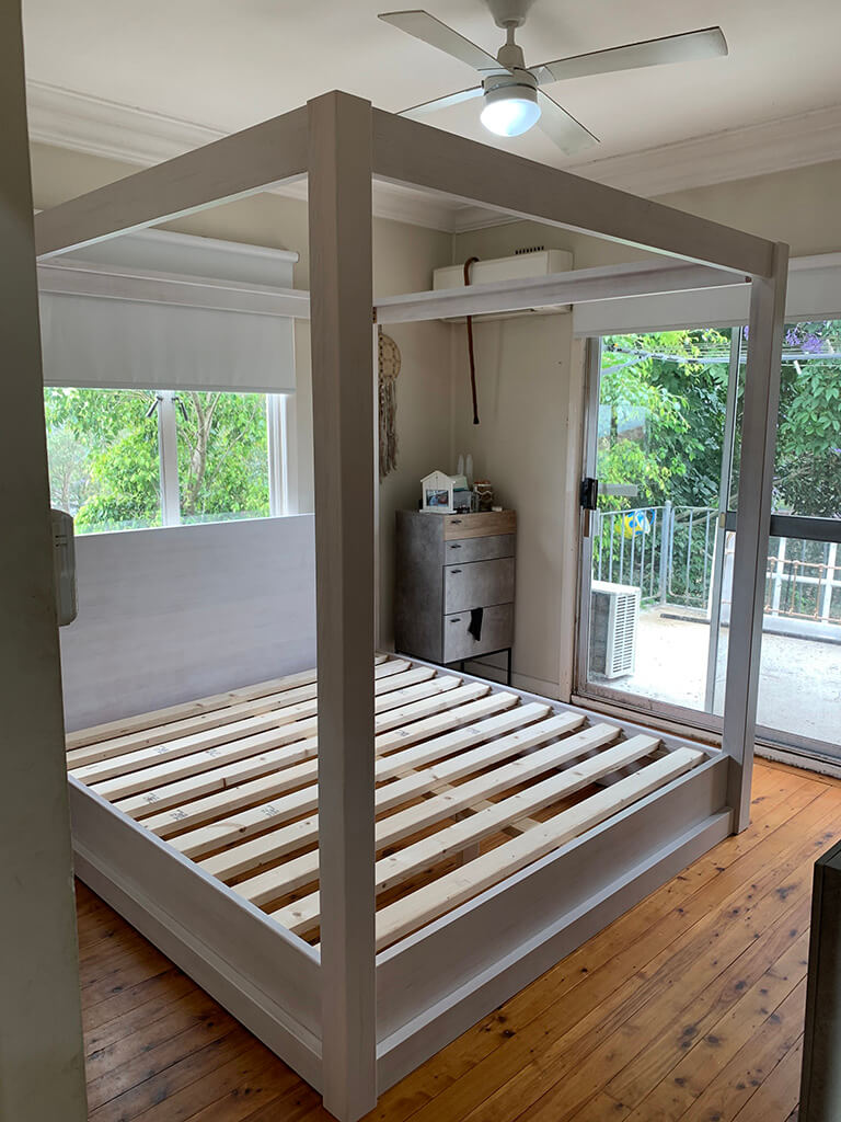 Tassie Oak Bed