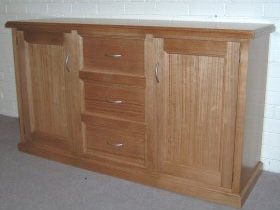 Tassie Oak Buffet