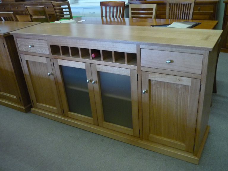 Tassie Oak Buffet