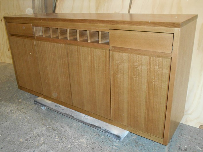 Tassie Oak Buffet