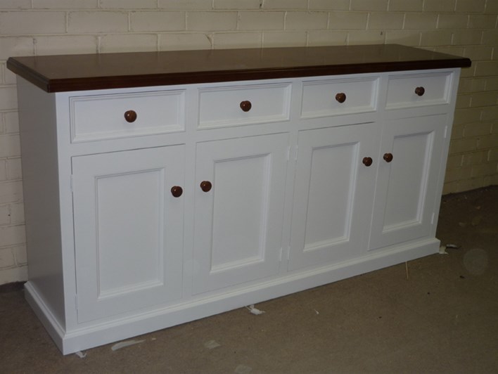 White Buffet