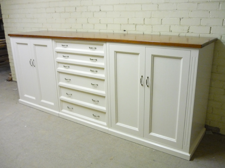 White Buffet