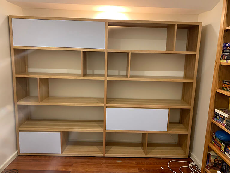 Tassie Oak Display Unit
