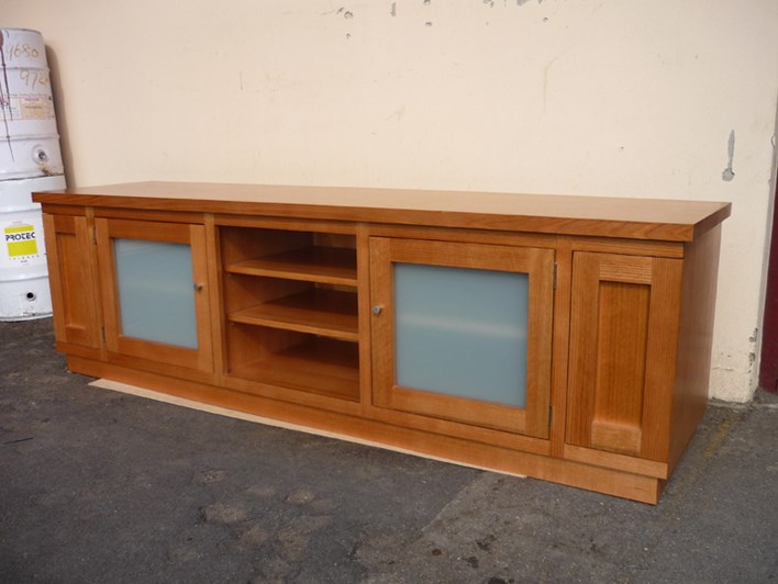 Tassie Oak TV Unit