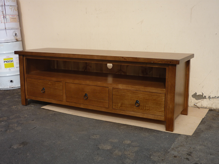 Tassie Oak TV Unit