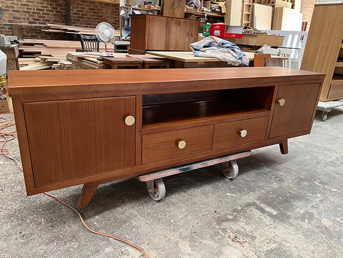 Tassie Oak TV Unit
