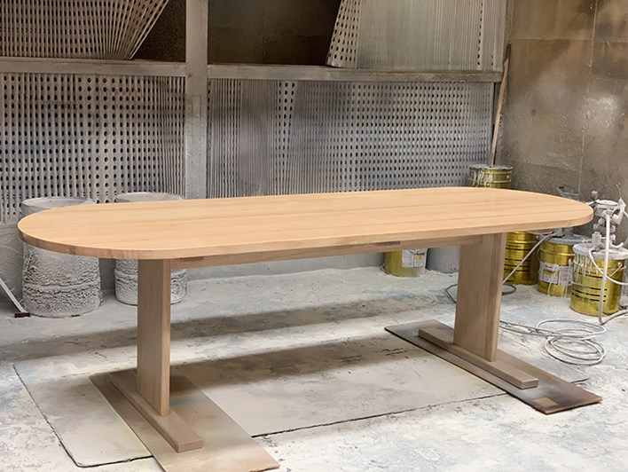 Tassie Oak Dinning Table